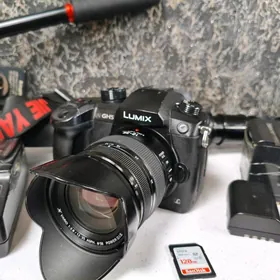Lumix GH5