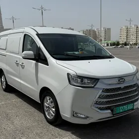 Toyota Hiace 2023