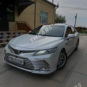Toyota Camry 2018