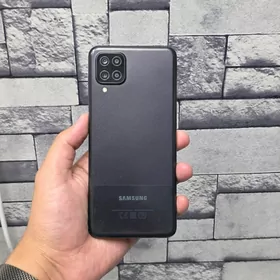 Samsung a12 4/64gb