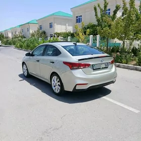 Hyundai Accent 2018