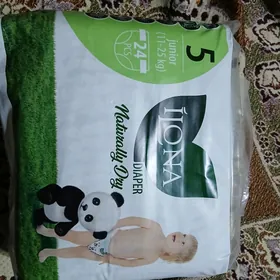 pampers Ilona