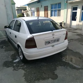 Opel Astra 2003