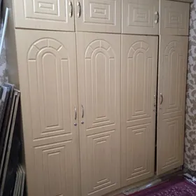 şkaf