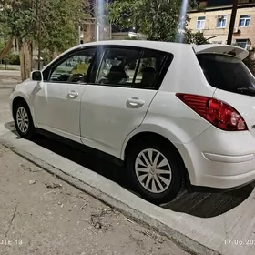 Nissan Versa 2010
