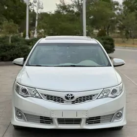 Toyota Camry 2013