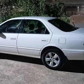 Toyota Camry 1999