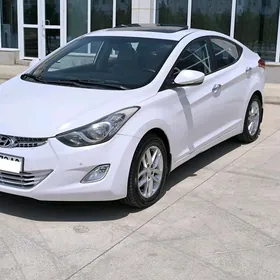 Hyundai Elantra 2013