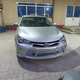 Toyota Camry 2017