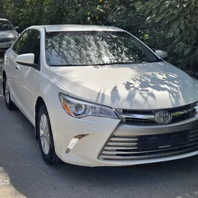 Toyota Camry 2017