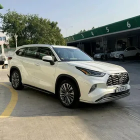 Toyota Highlander 2022