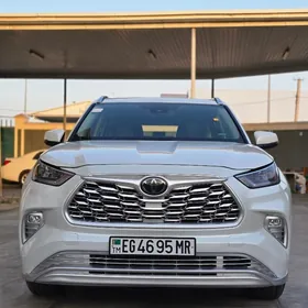Toyota Highlander 2020