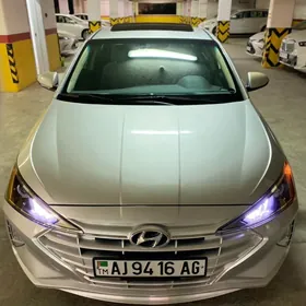 Hyundai Elantra 2019