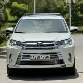 Toyota Highlander 2018
