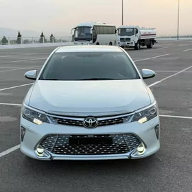 Toyota Camry 2017