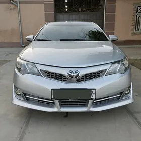 Toyota Camry 2013