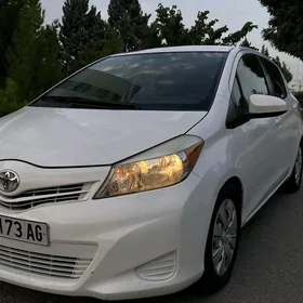 Toyota Yaris 2012