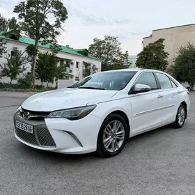 Toyota Camry 2017