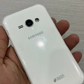 Samsung J1