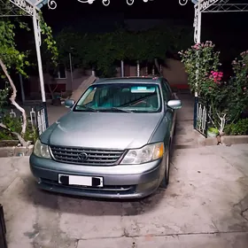 Toyota Avalon 2000