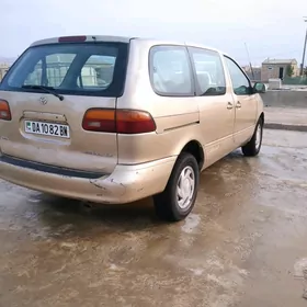 Toyota Sienna 2000