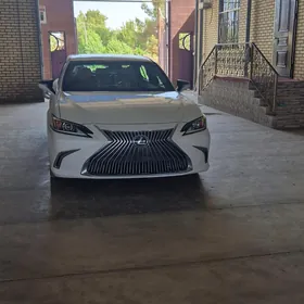 Lexus ES 350 2021