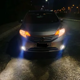 Nissan Versa 2013