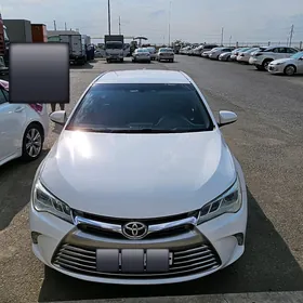 Toyota Camry 2017