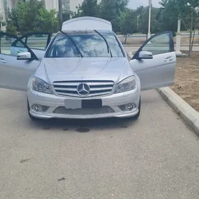 Mercedes-Benz C300 2010