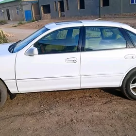 Toyota Avalon 1999