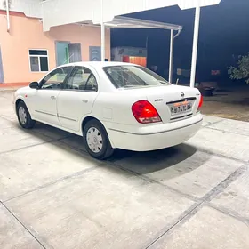 Nissan Sunny 2004