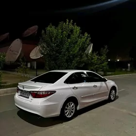 Toyota Camry 2017