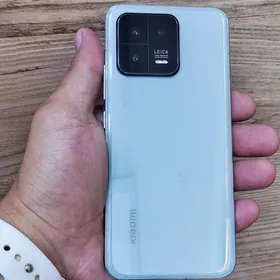 Xiaomi 13