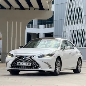 Lexus ES 350 2022