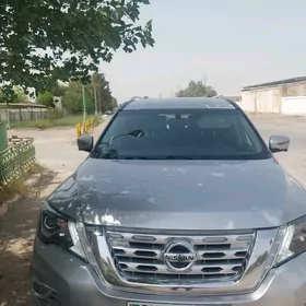 Nissan Pathfinder 2020