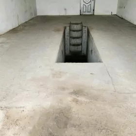 Garaź arenda