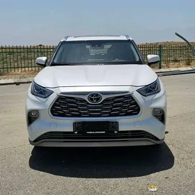 Toyota Highlander 2020