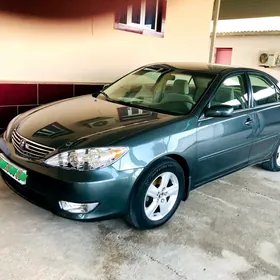 Toyota Camry 2004