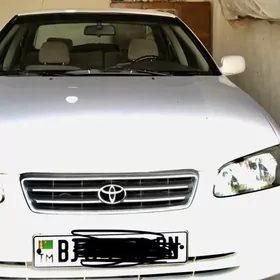 Toyota Camry 2000