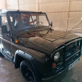 UAZ 469 1990
