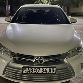 Toyota Camry 2017