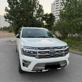 Ford Expedition 2022
