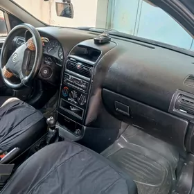 Opel Astra 2000