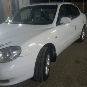 Daewoo Leganza 1998