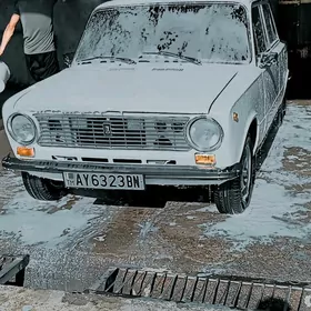Lada 2104 1985