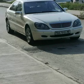 Mercedes-Benz S-Class 2002