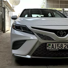 Toyota Camry 2020