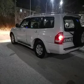 Mitsubishi Pajero 2007