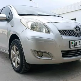 Toyota Yaris 2010