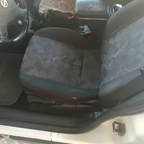 Opel Astra 2000